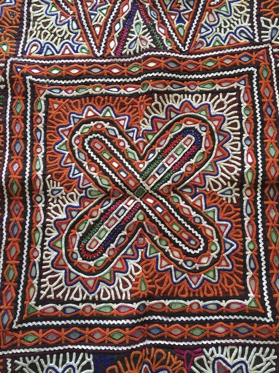 Bisham Rabari 960 Vintage Rabari Embroidery from Kutch, Gujarat - Chaakla Pair ...