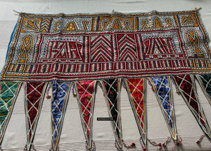 983 Vintage largo Rabari Bordado Toran Decoración de la pared Textil de Gujarat