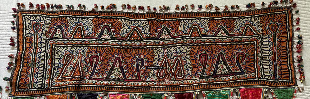 984 Vintage Rabari Embroidery Toran Door Decor Textile – WOVENSOULS ...