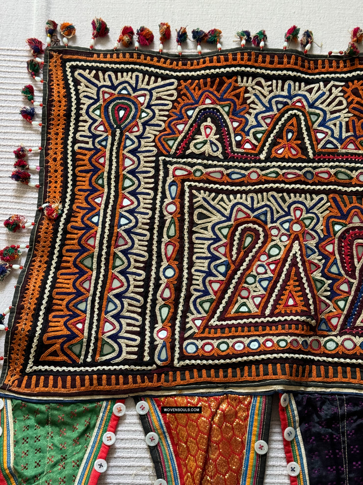 984 Vintage Rabari Embroidery Toran Door Decor Textile – WOVENSOULS ...