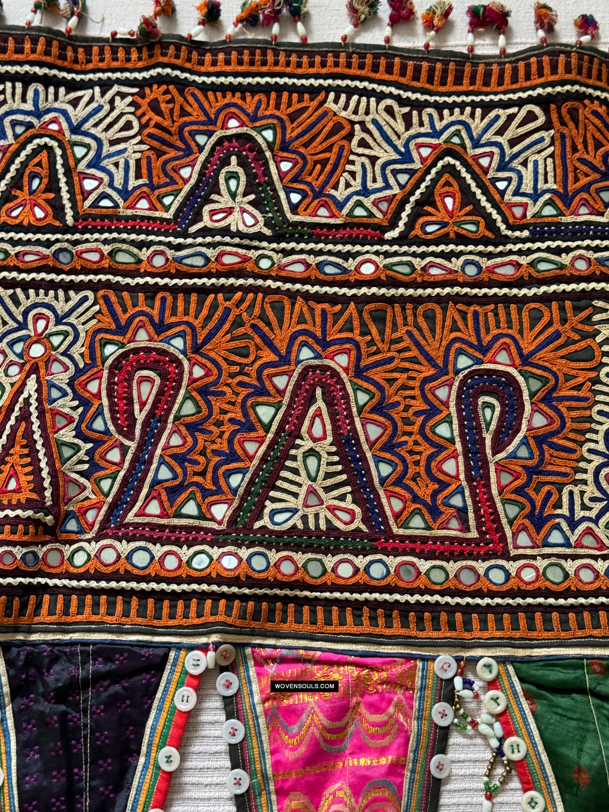 984 Vintage Rabari Embroidery Toran Door Decor Textile – WOVENSOULS ...