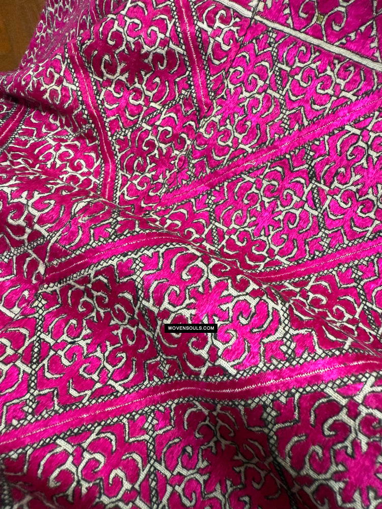 1066 antiker Brautschal aus Swat Valley