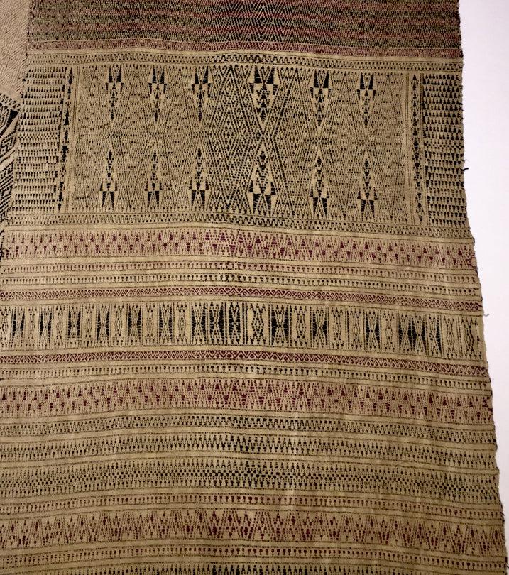 1032 Antique Batak Shaman Head Cloth - WOVENSOULS Antique Vintage Art Interior Decor