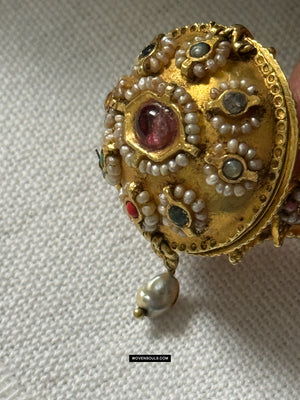 538 anciens anneaux Navaratna en or avec compartiment