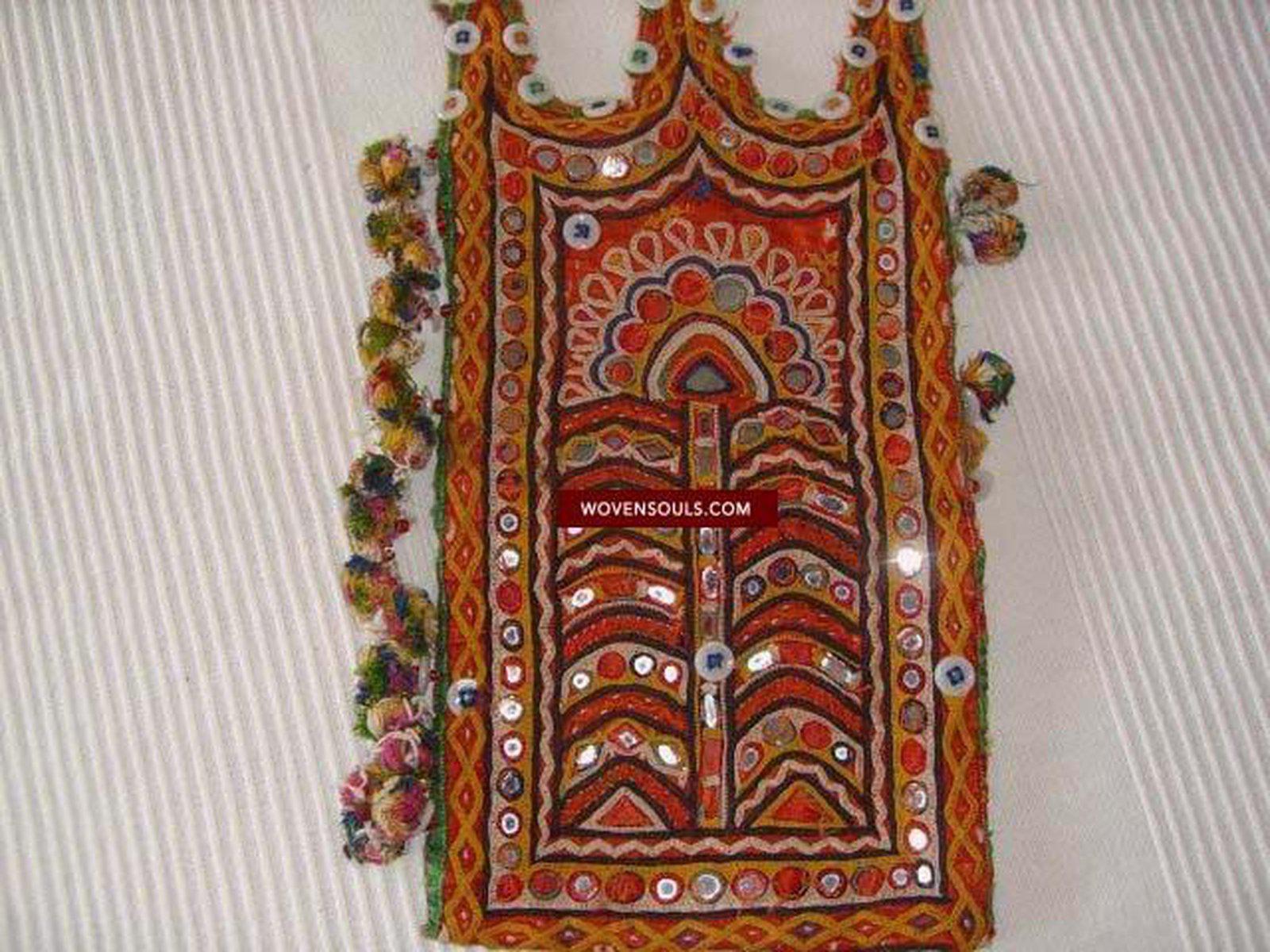 Kutch Embroidery Bags and Purse Online - Peepul Tree