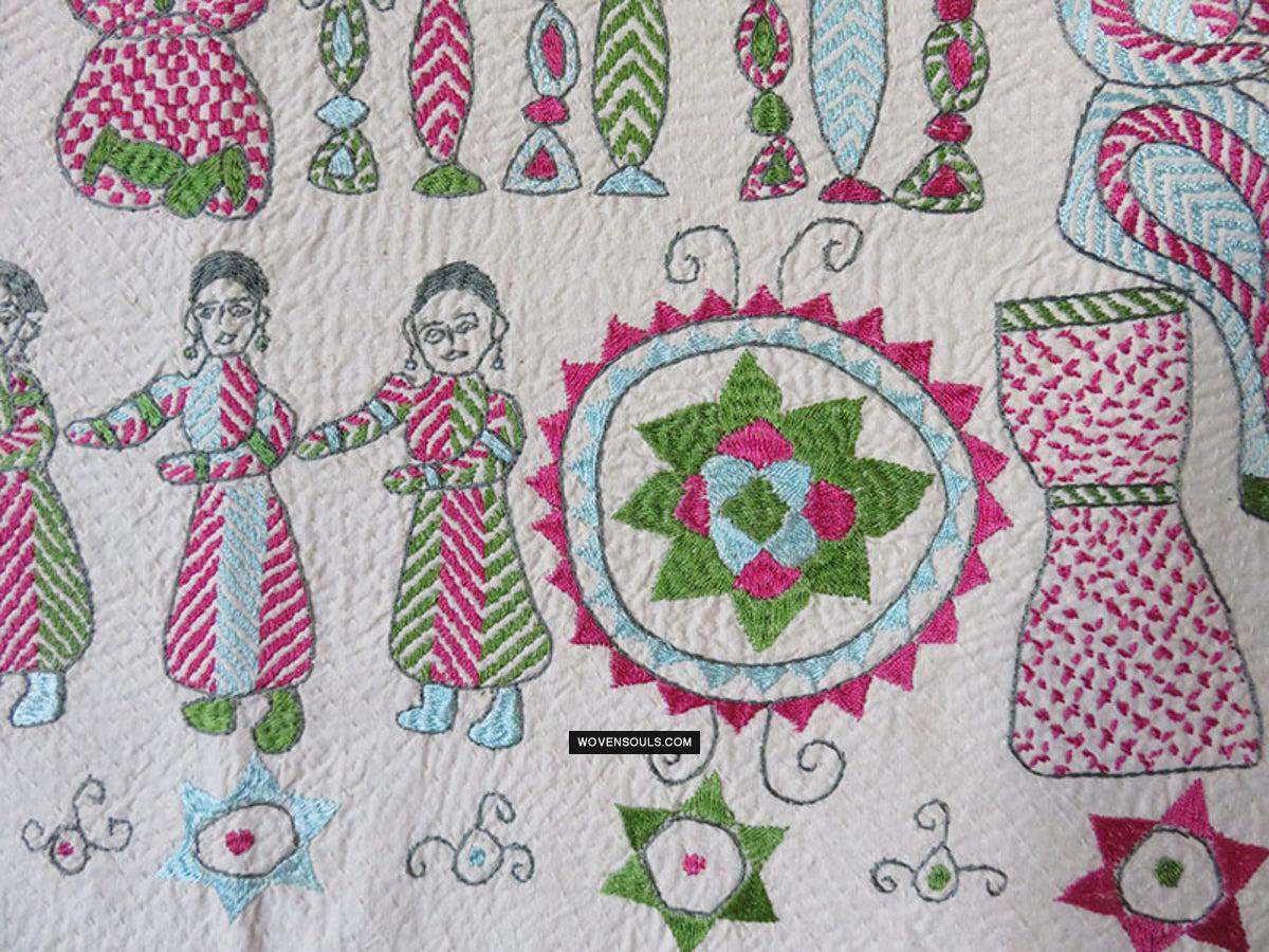 Vintage Figurative Bengal Nakshi Kantha - Courtesan Scene