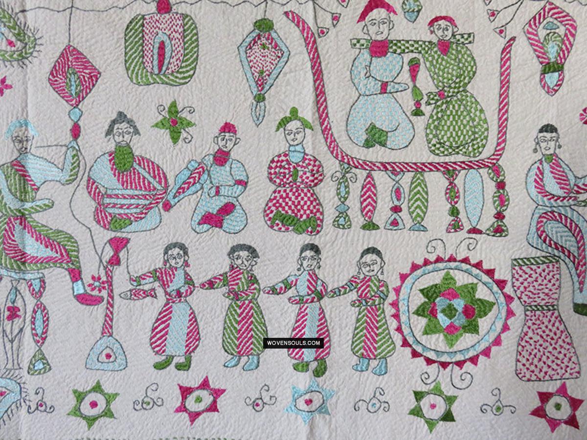 Vintage Figurative Bengal Nakshi Kantha - Courtesan Scene