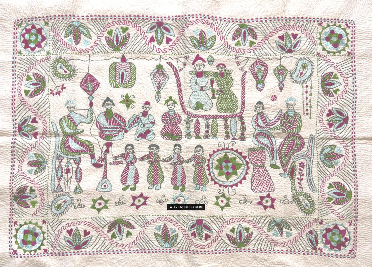 Vintage Figurative Bengal Nakshi Kantha - Courtesan Scene