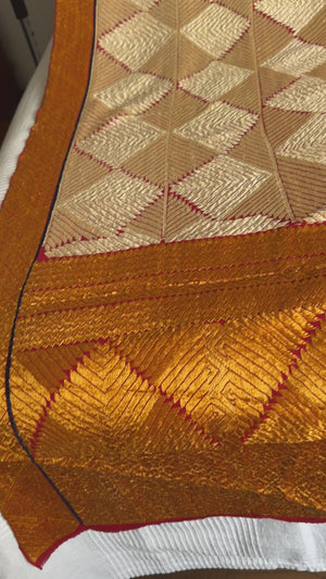 605 Bagh de Chand White Phulkari Textil indio