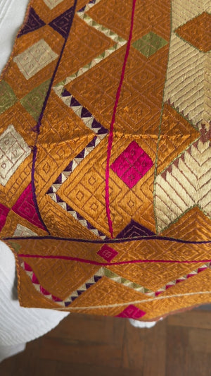 670 Vintage Patanga Bagh Phulkari Seda de bordado de arte textil indio