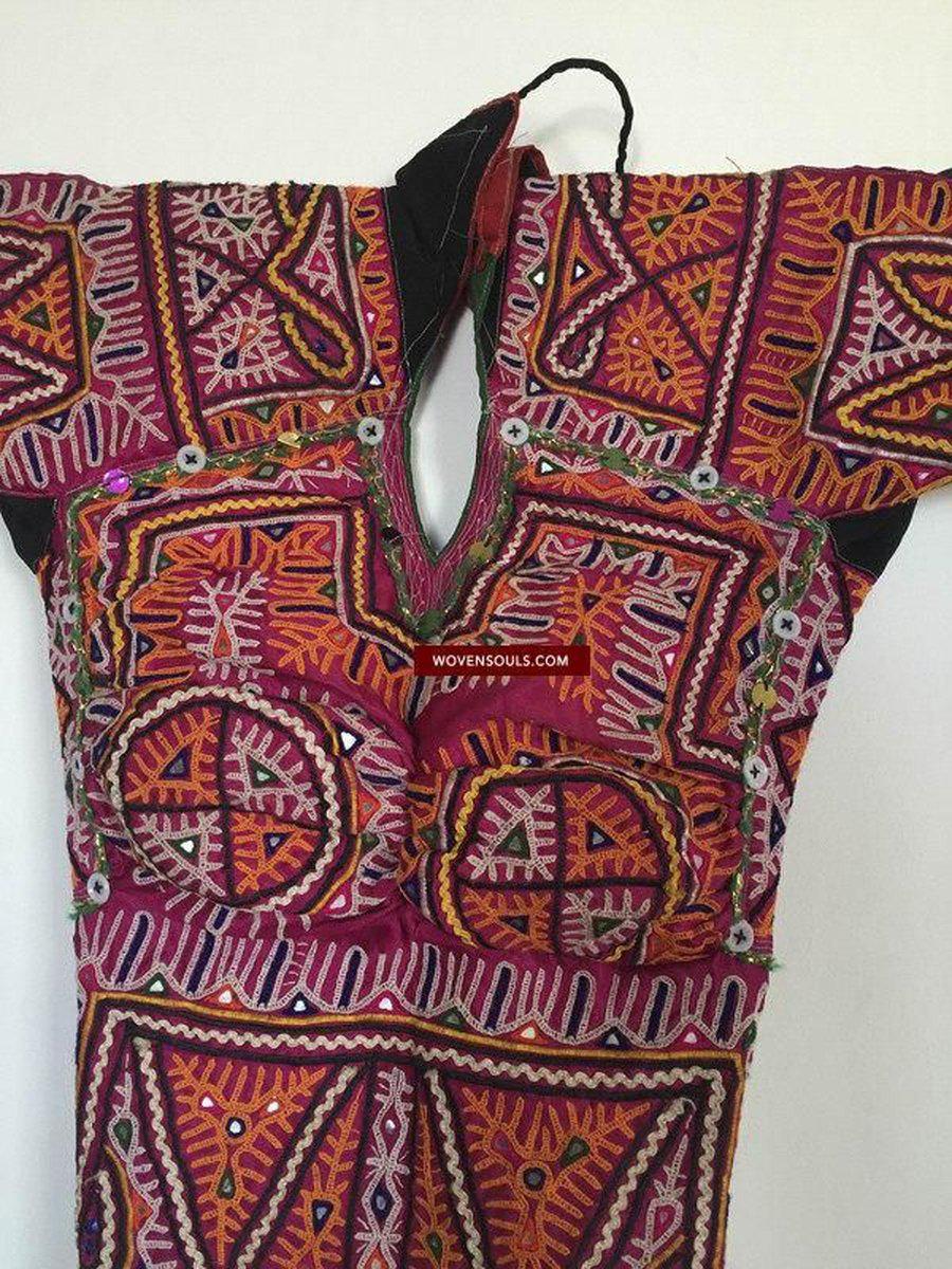 1003 Vintage Tribal Textilkostüm – Bluse aus Gujarat, Indien –WOVENSOULS-Antike-Vintage-Textilien-Kunst-Dekor