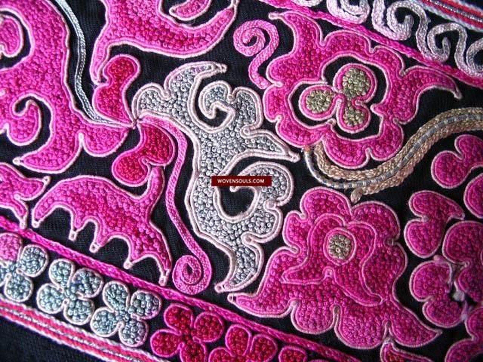 1026 Old Chinese Ethnic Minority Embroidery Belt-WOVENSOULS-Antique-Vintage-Textiles-Art-Decor