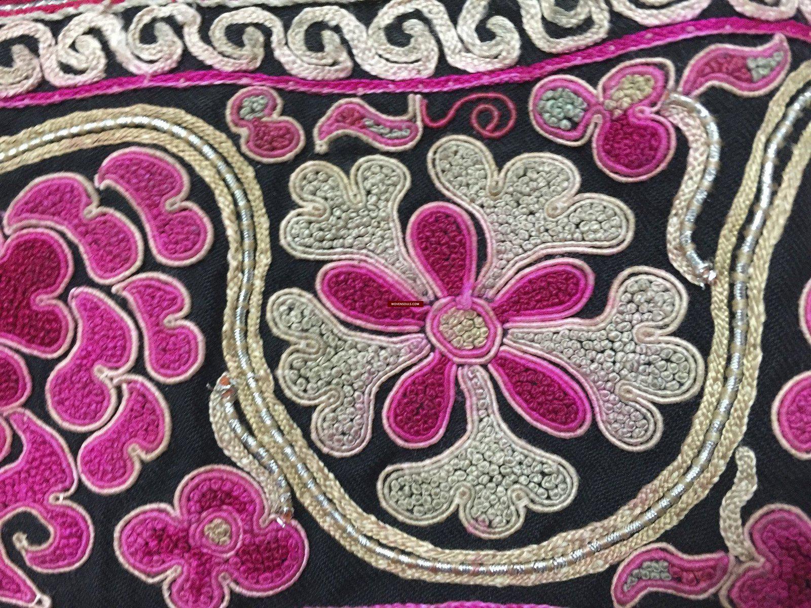 1026 Old Chinese Ethnic Minority Embroidery Belt-WOVENSOULS-Antique-Vintage-Textiles-Art-Decor