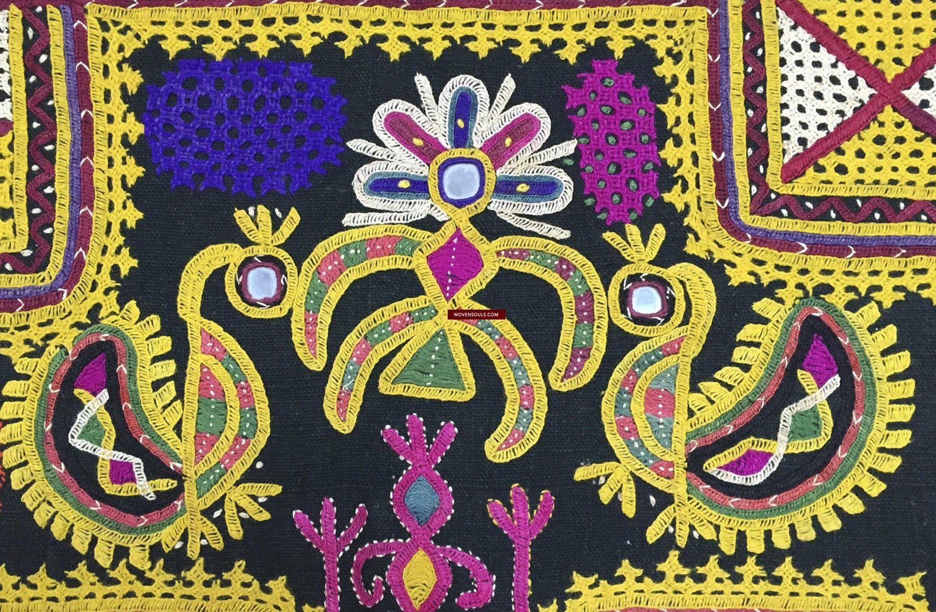 1030 Vintage Ghodiyu Wiege Tuch Stickerei Meisterwerk-WOVENSOULS-Antike-Vintage-Textilien-Kunst-Dekor