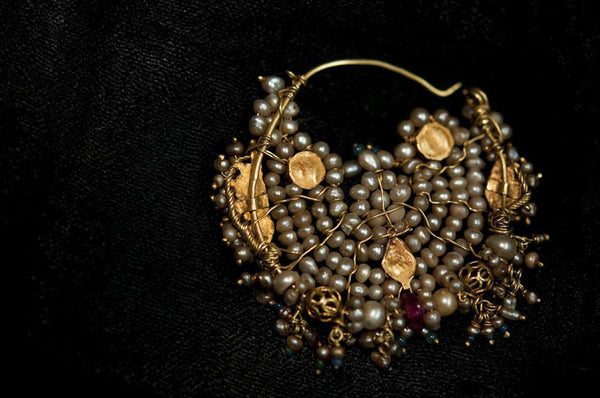 Golden Antique Heart Lock WildKlass L-Shape Nose Ring – WildKlass Jewelry