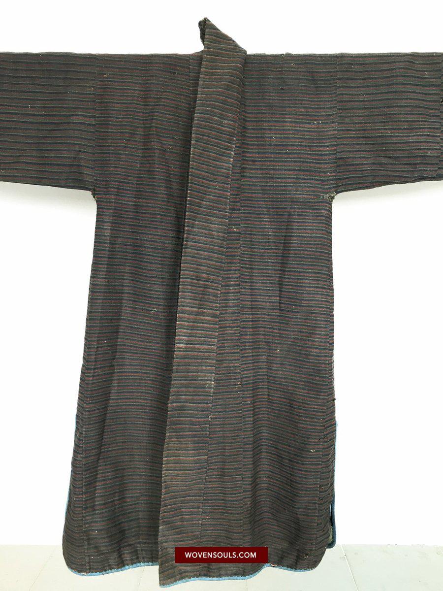 1164 Antique Tibetan Coat with superfine weave-WOVENSOULS-Antique-Vintage-Textiles-Art-Decor