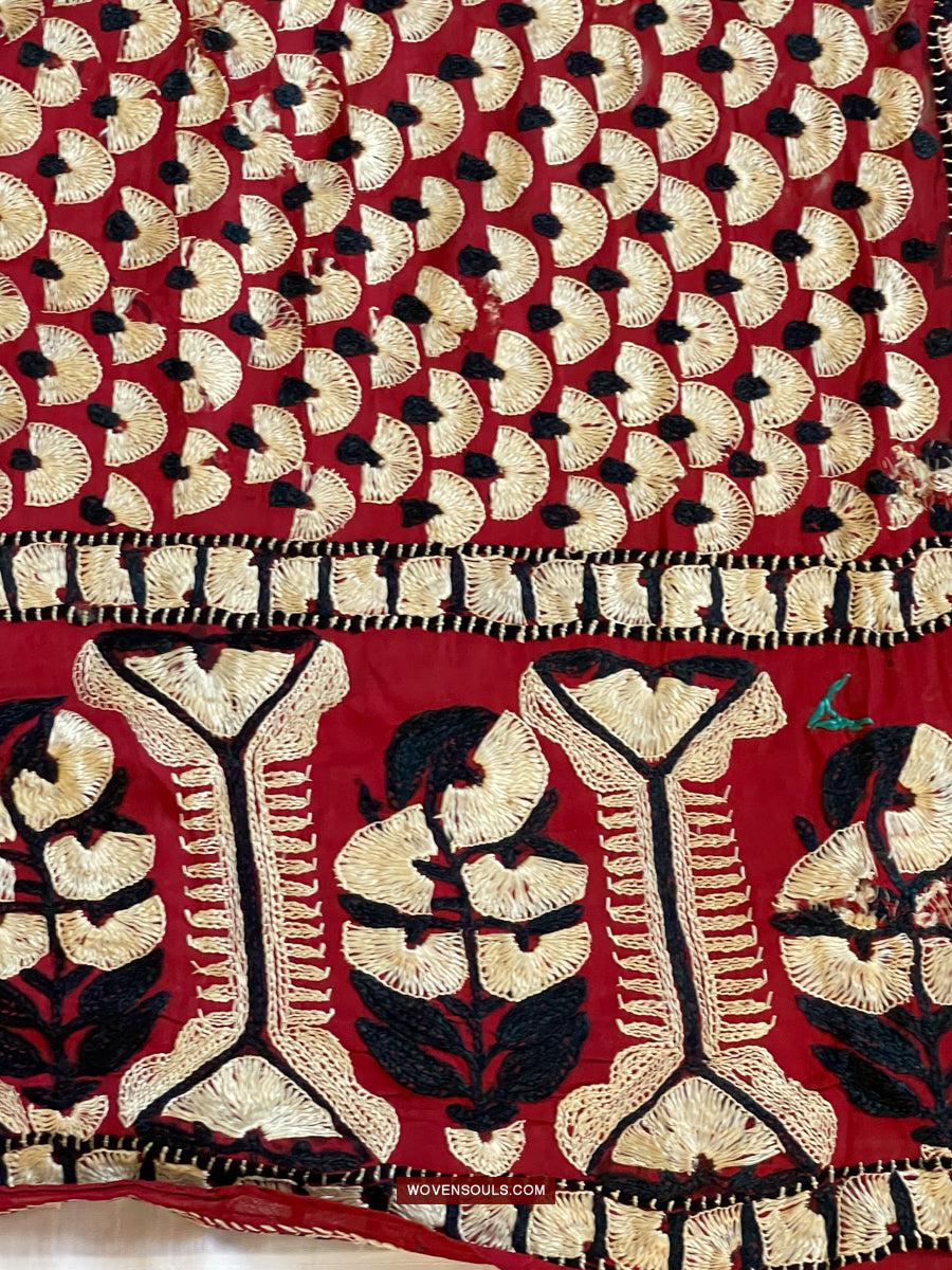 1364 Superb Antique Sindh Odhana Abochani Wedding Shawl - Deep Red Base-WOVENSOULS Antique Textiles &amp; Art Gallery