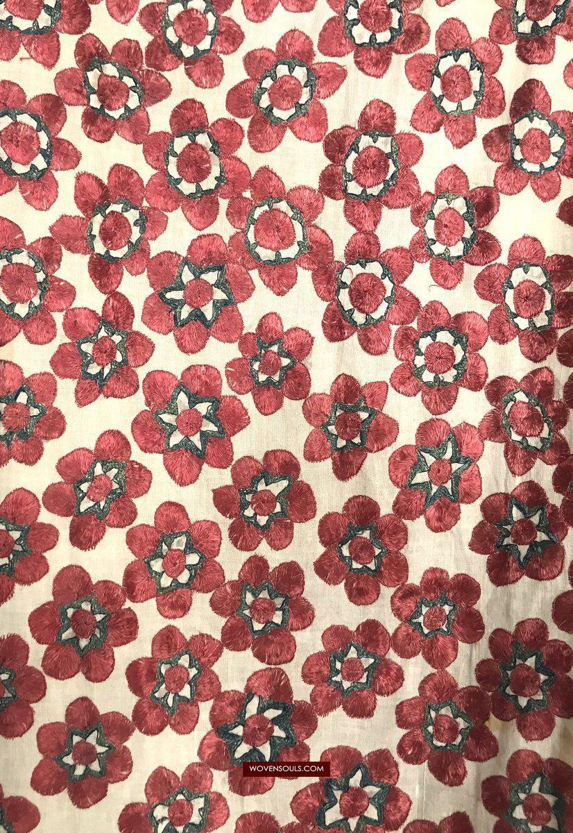 1365 Superb Old Sindh Odhana Abochani Wedding Shawl - Six Petalled Flowers-WOVENSOULS-Antique-Vintage-Textiles-Art-Decor