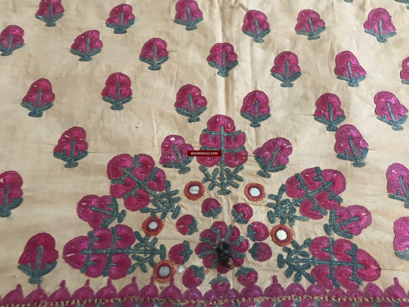 1366 Superb Old Sindh Odhana Abochani Wedding Shawl-WOVENSOULS-Antique-Vintage-Textiles-Art-Decor