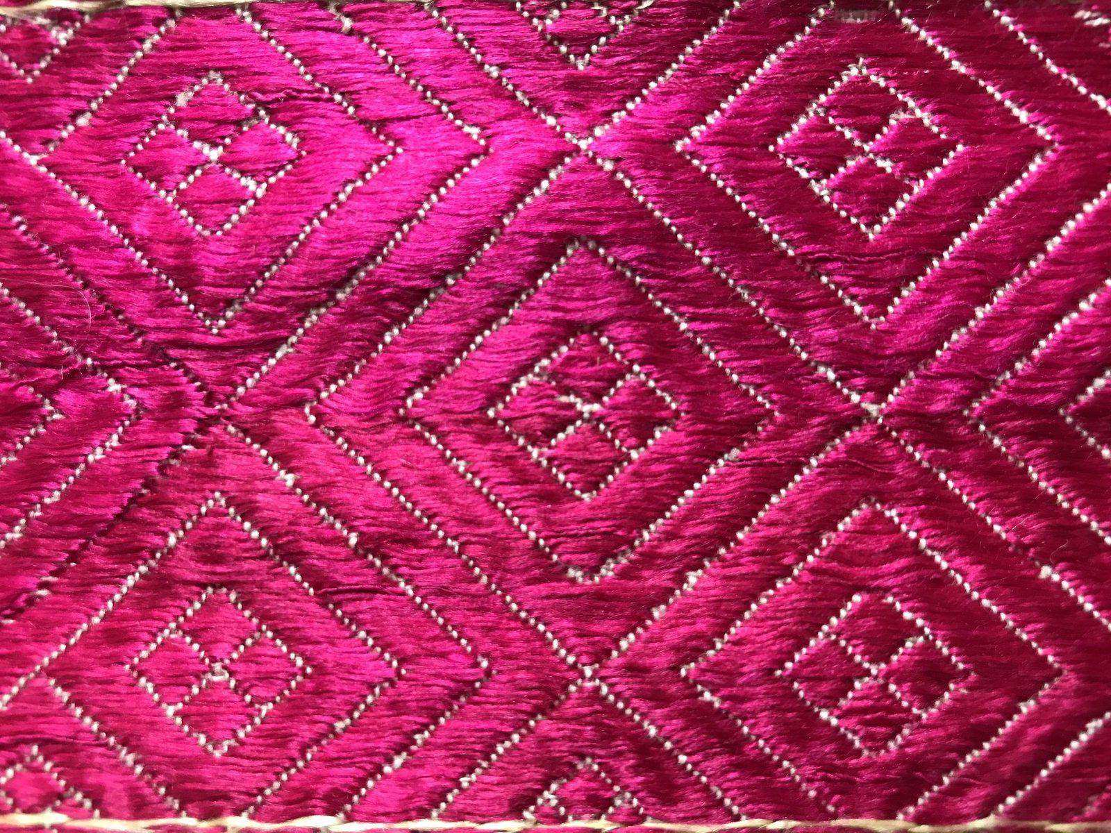 1425 Old Lehariya Thirma Bagh Phulkari in Pink Silk - Small Lozenges-WOVENSOULS-Antique-Vintage-Textiles-Art-Decor