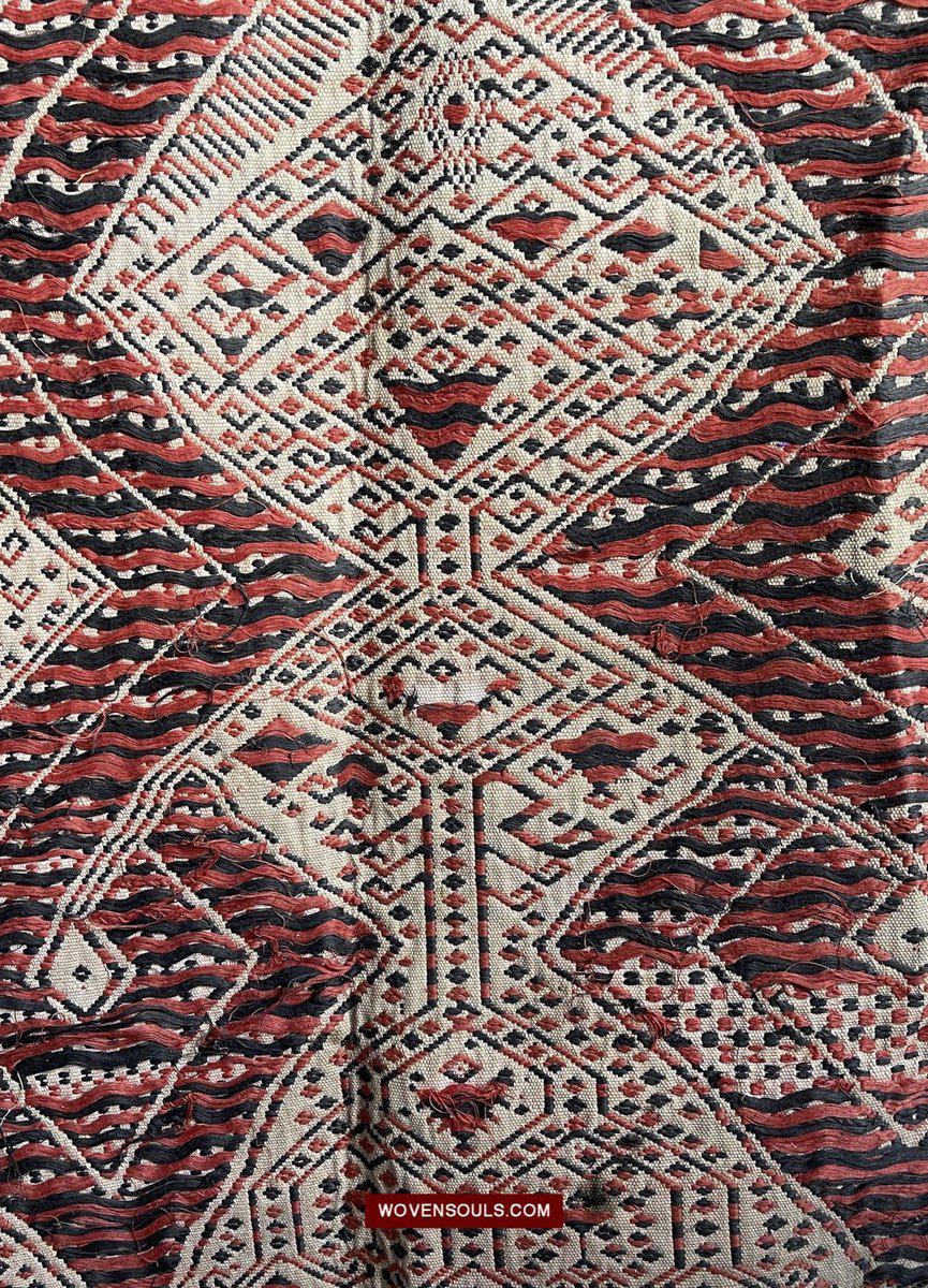 1579 Antique Figurative Pilih Woven Cloth Iban Dayak Textile from Borneo-WOVENSOULS-Antique-Vintage-Textiles-Art-Decor