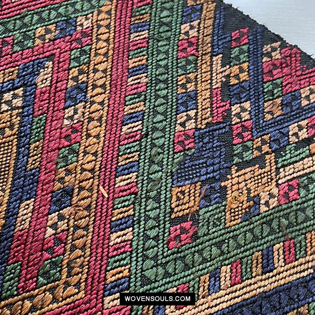 1572 Tissage cérémoniel de soie vintageArt textile du Laos-WOVENSOULS Textiles anciens et galerie d'art