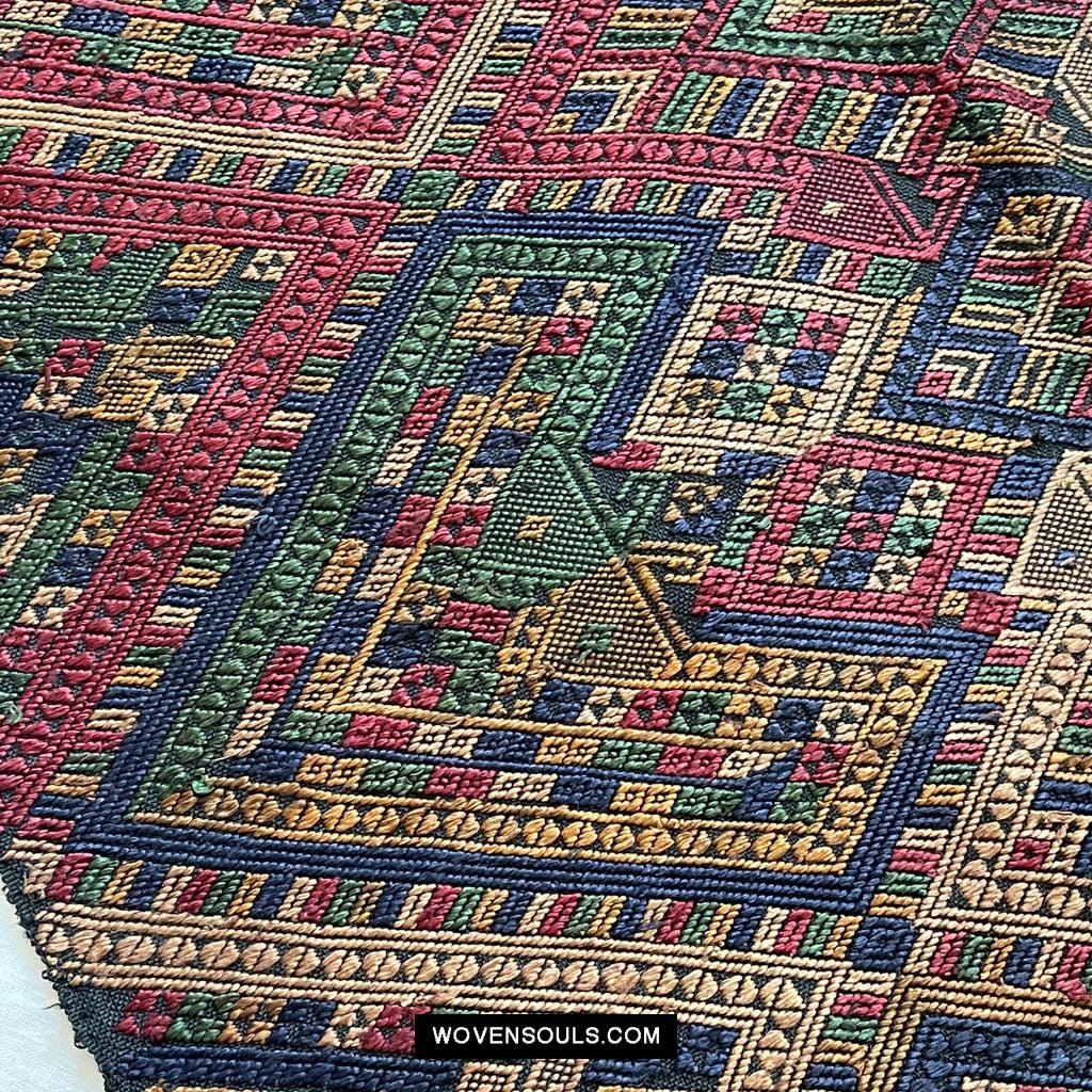 1572 Tissage cérémoniel de soie vintageArt textile du Laos-WOVENSOULS Textiles anciens et galerie d'art