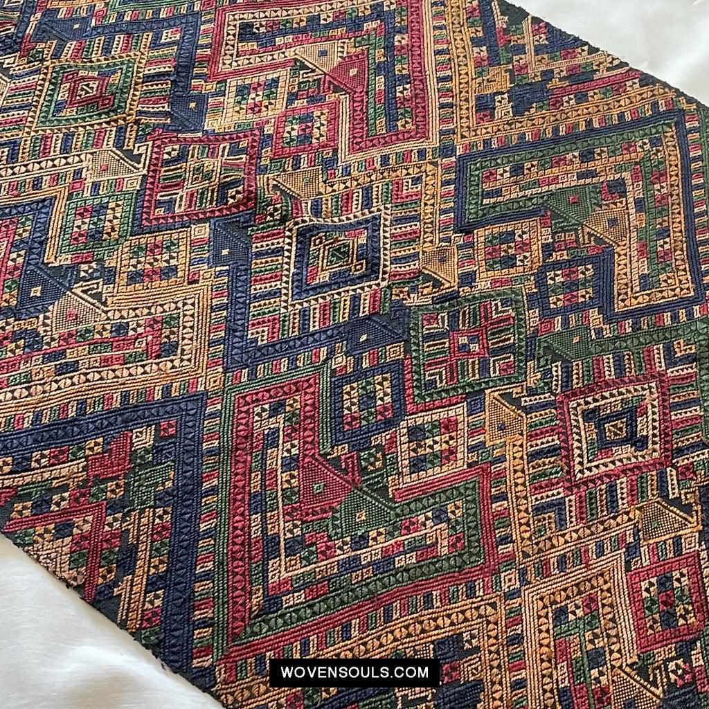 1572 Tissage cérémoniel de soie vintageArt textile du Laos-WOVENSOULS Textiles anciens et galerie d'art