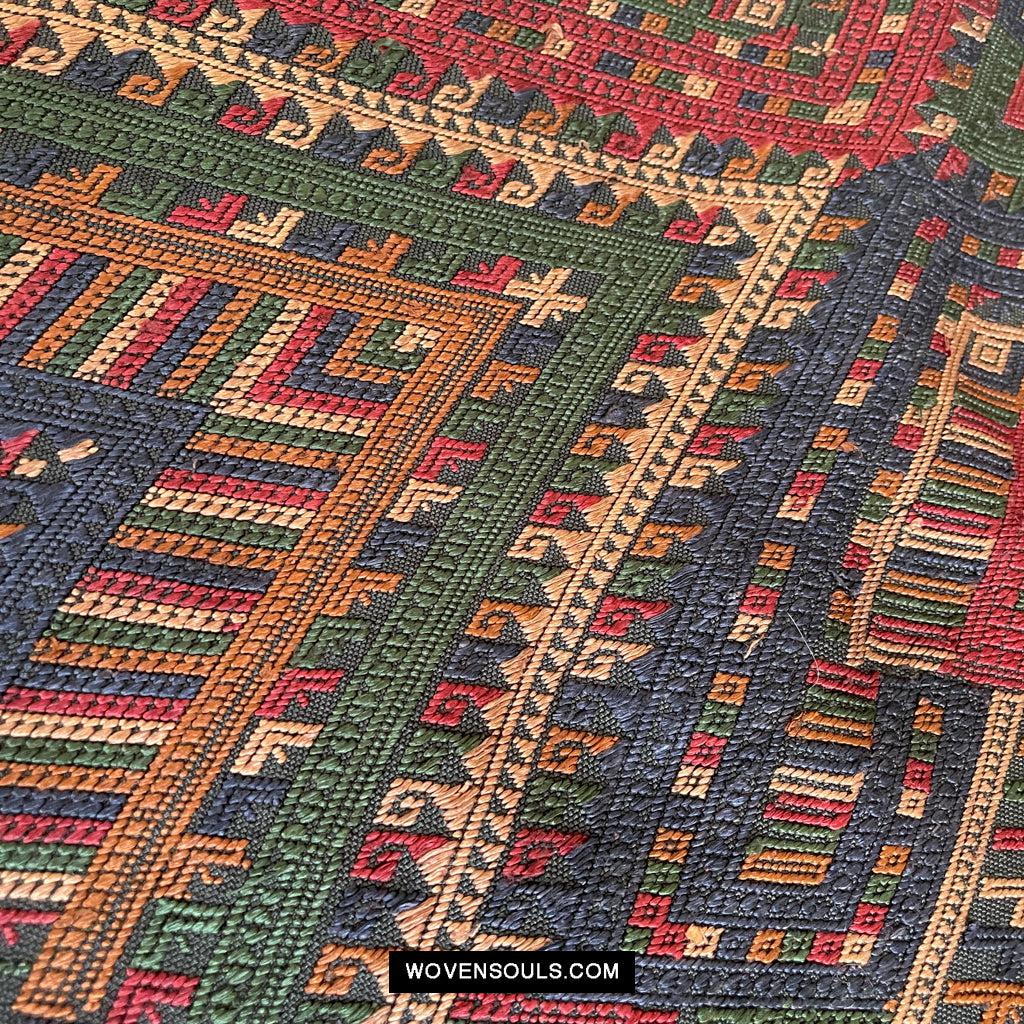 1573 Tissage cérémoniel de soie vintageArt textile du Laos-WOVENSOULS Textiles anciens et galerie d'art