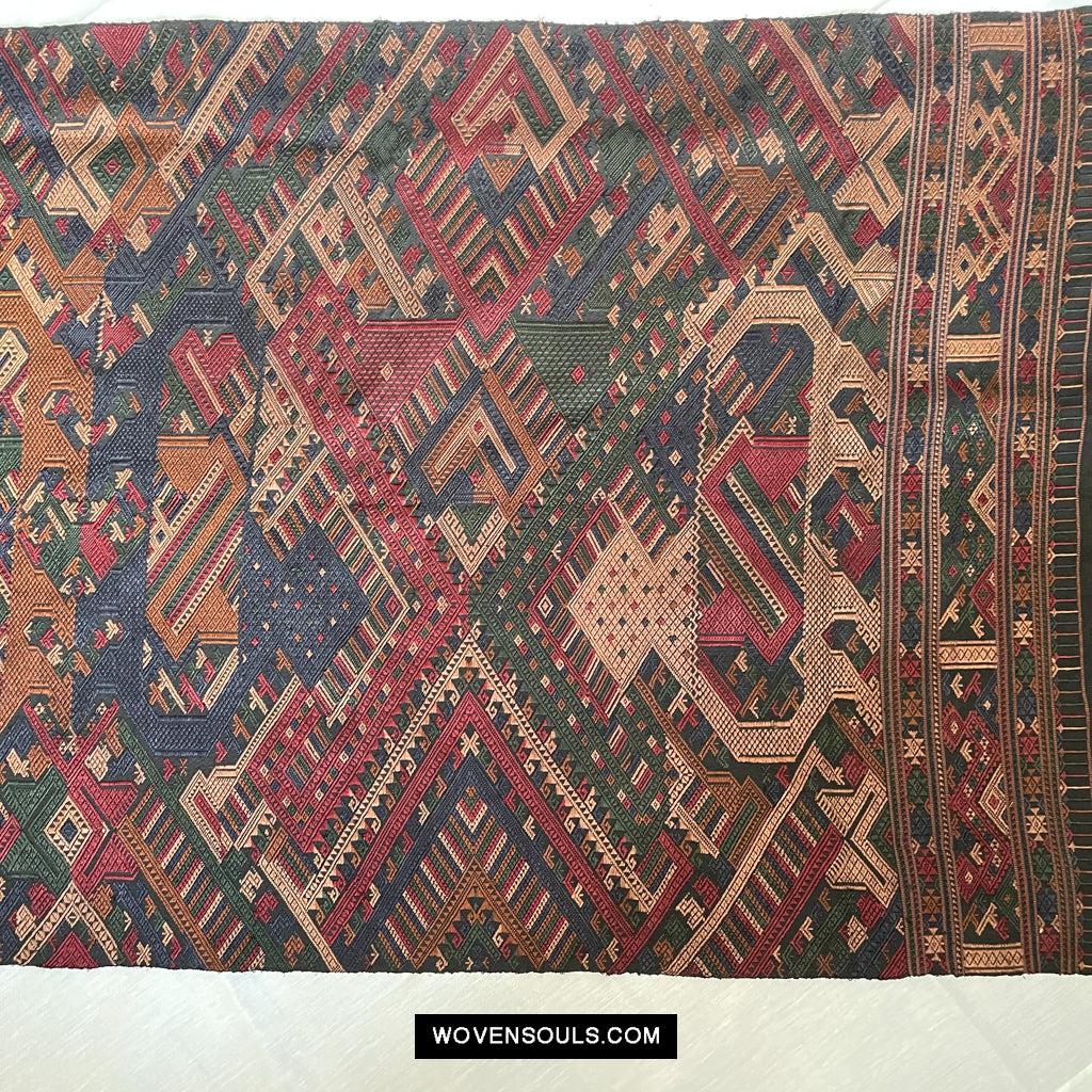 1573 Tissage cérémoniel de soie vintageArt textile du Laos-WOVENSOULS Textiles anciens et galerie d'art