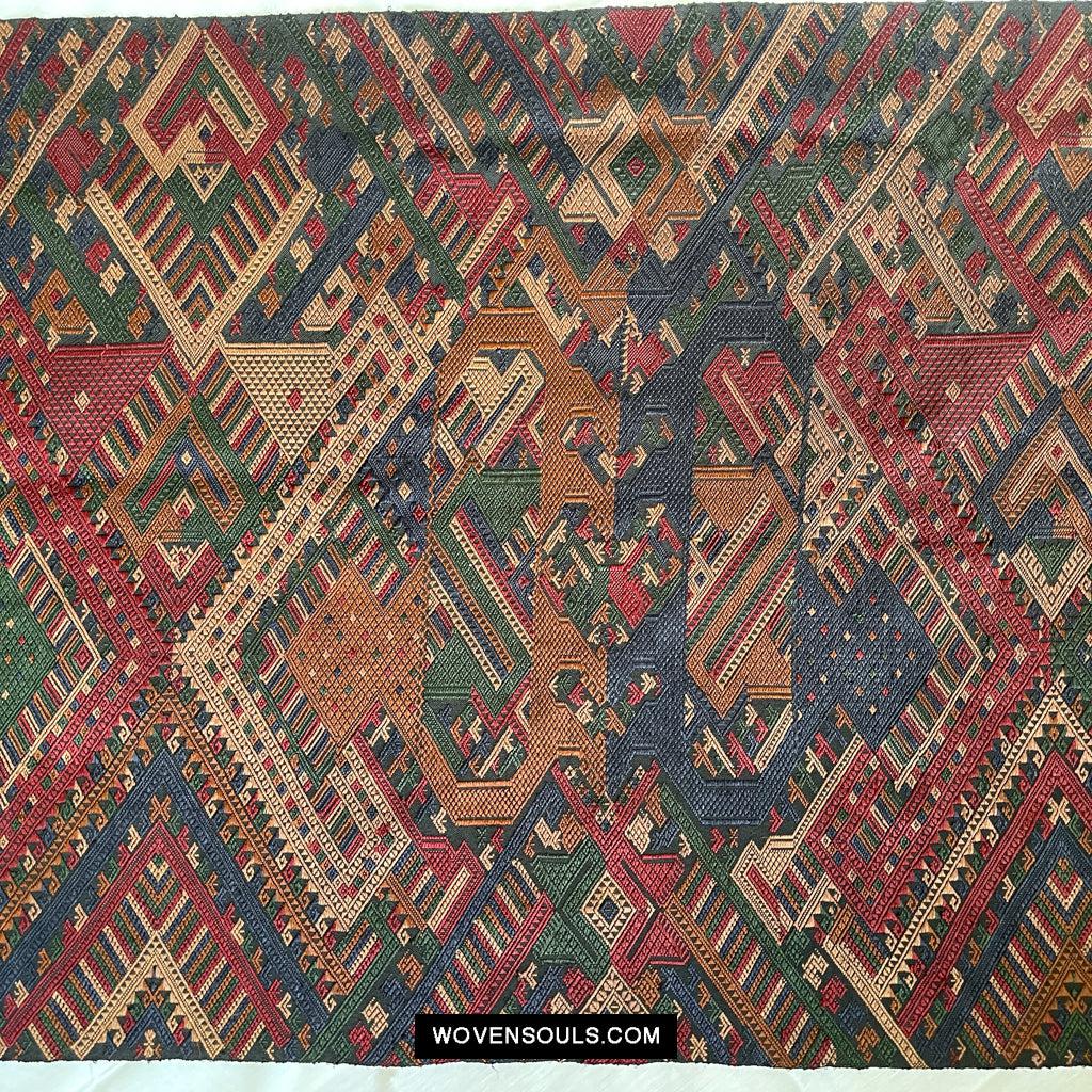 1573 Tissage cérémoniel de soie vintageArt textile du Laos-WOVENSOULS Textiles anciens et galerie d'art
