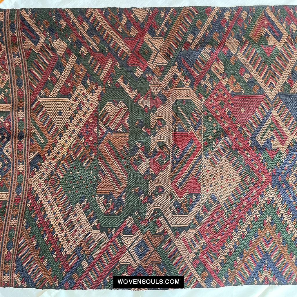 1573 Tissage cérémoniel de soie vintageArt textile du Laos-WOVENSOULS Textiles anciens et galerie d'art