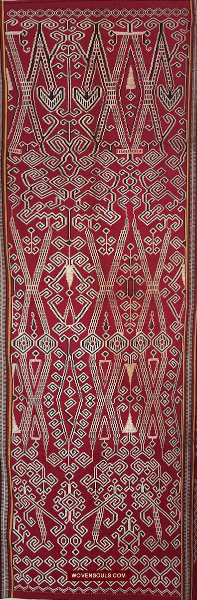 1584 Pua Sungkit tissé vintage de Bornéo-WOVENSOULS-Antique-Vintage-Textiles-Art-Décor