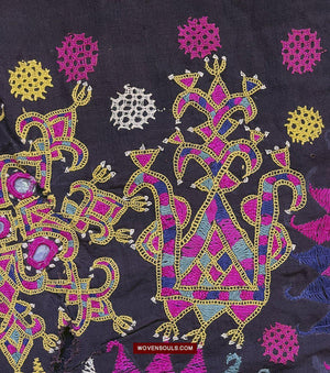 182 Vintage Embroidered Sari Saadlo - Anjhna Patel Community-WOVENSOULS-Antique-Vintage-Textiles-Art-Decor