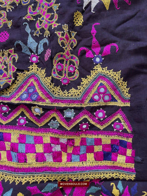 182 Vintage Embroidered Sari Saadlo - Anjhna Patel Community-WOVENSOULS-Antique-Vintage-Textiles-Art-Decor