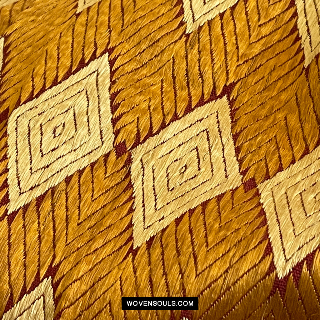 420 Old Varida Bagh Phulkari Shawl from Punjab - Antique Decor Ethnic Art 