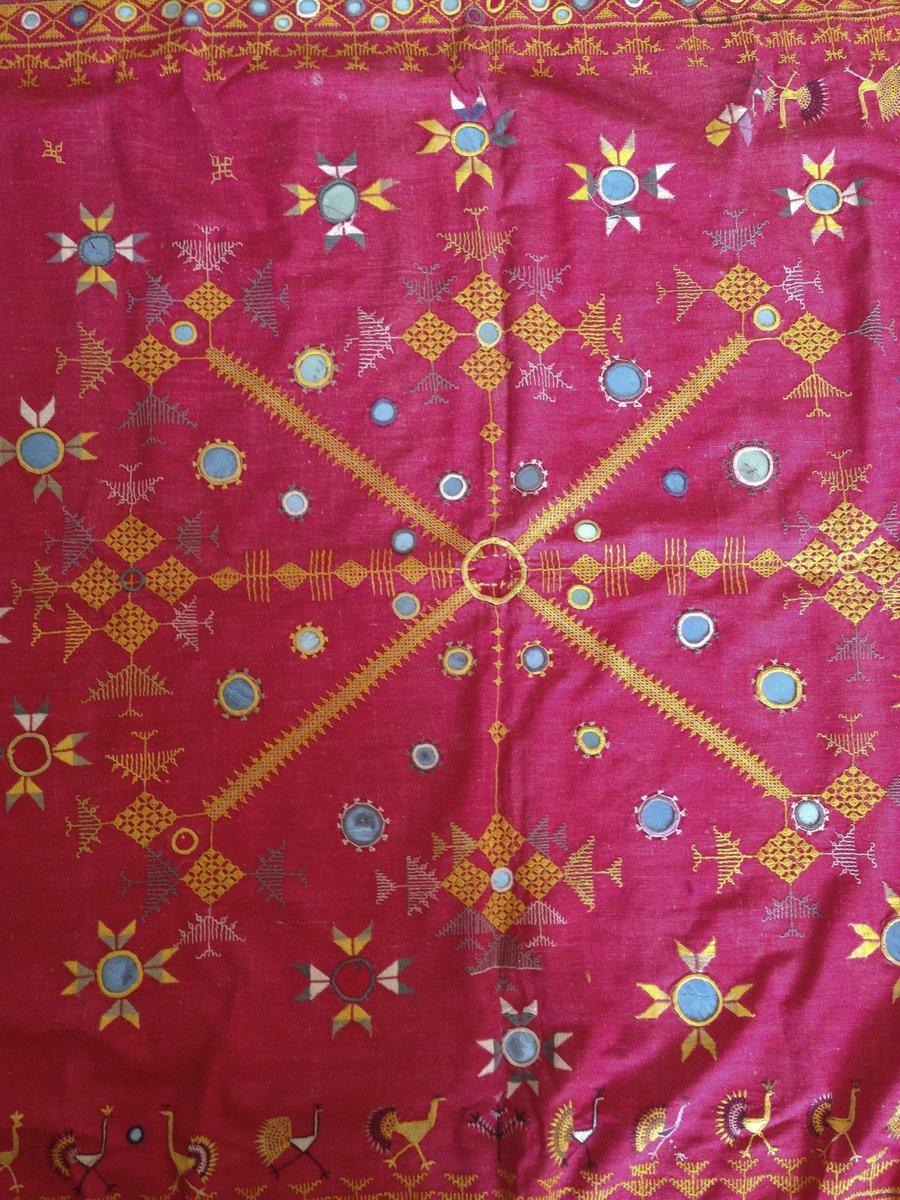 654 Old Wedding Odhana Shawl Rajasthan Indian textile Art - MASTERPIECE-WOVENSOULS-Antique-Vintage-Textiles-Art-Decor