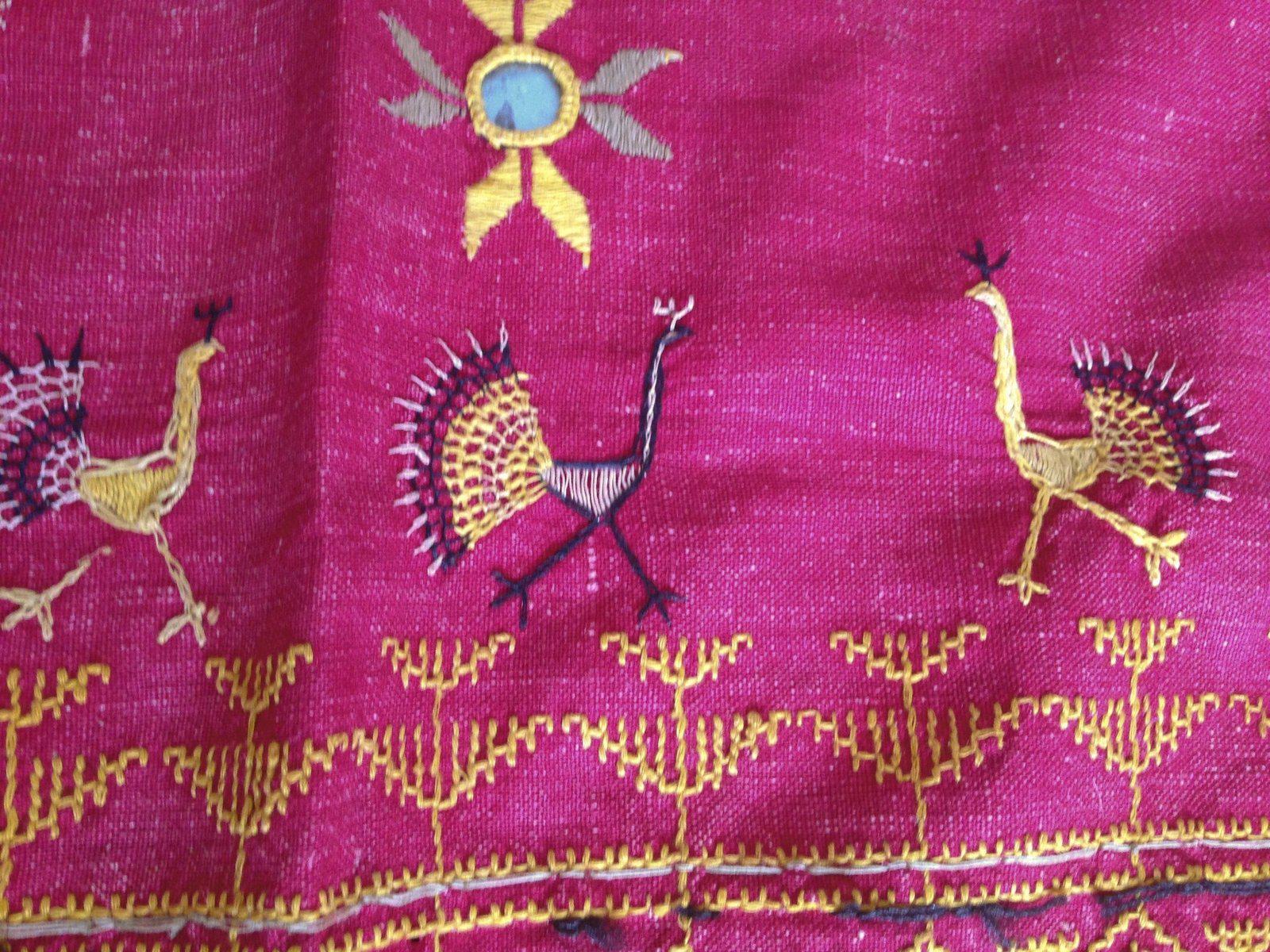 654 Old Wedding Odhana Shawl Rajasthan Indian textile Art - MASTERPIECE-WOVENSOULS-Antique-Vintage-Textiles-Art-Decor