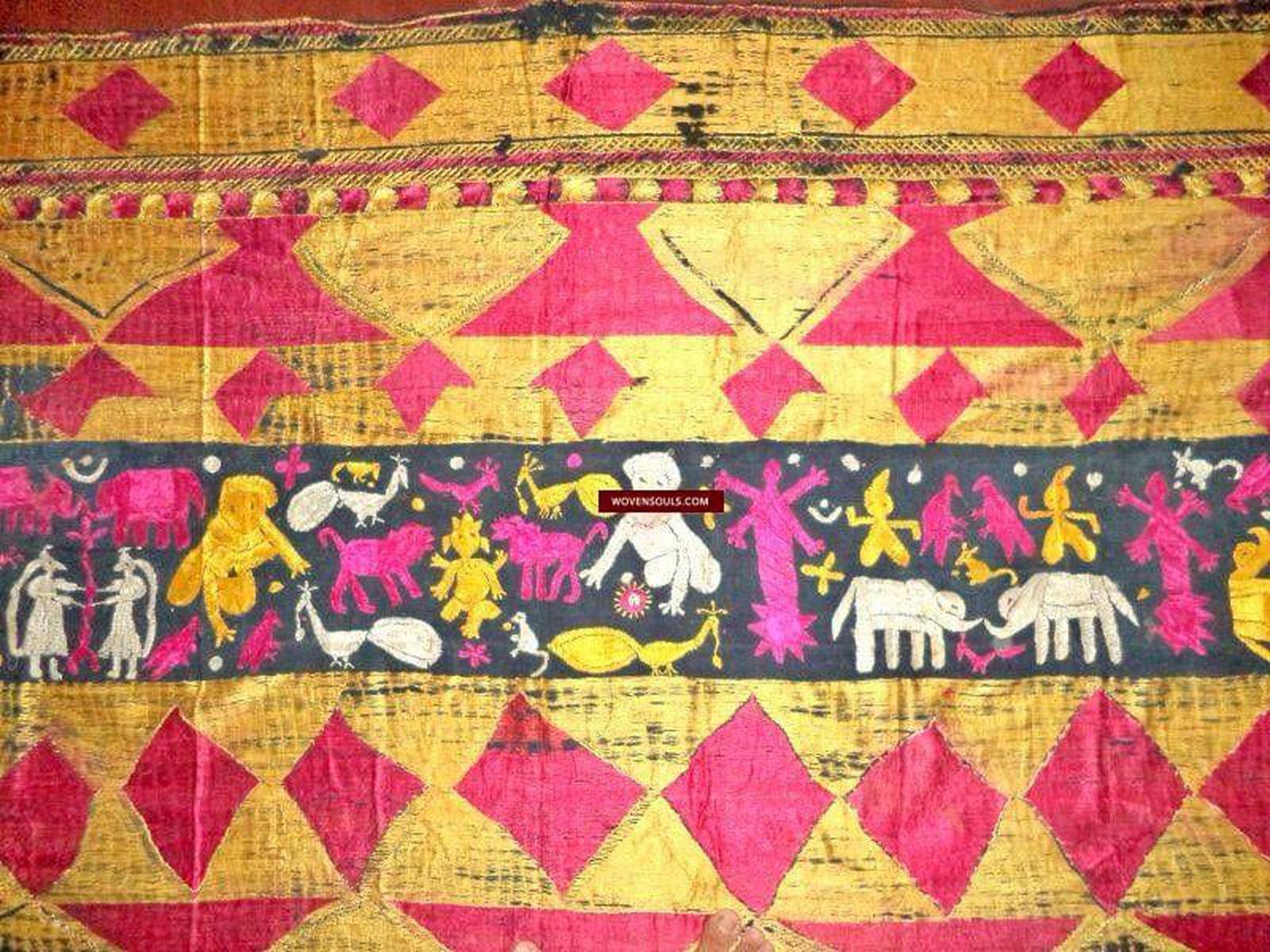 667 SOLD Unusual Rare Sar Pallu Bagh Phulkari Wedding Shawl - Fragment-WOVENSOULS-Antique-Vintage-Textiles-Art-Decor