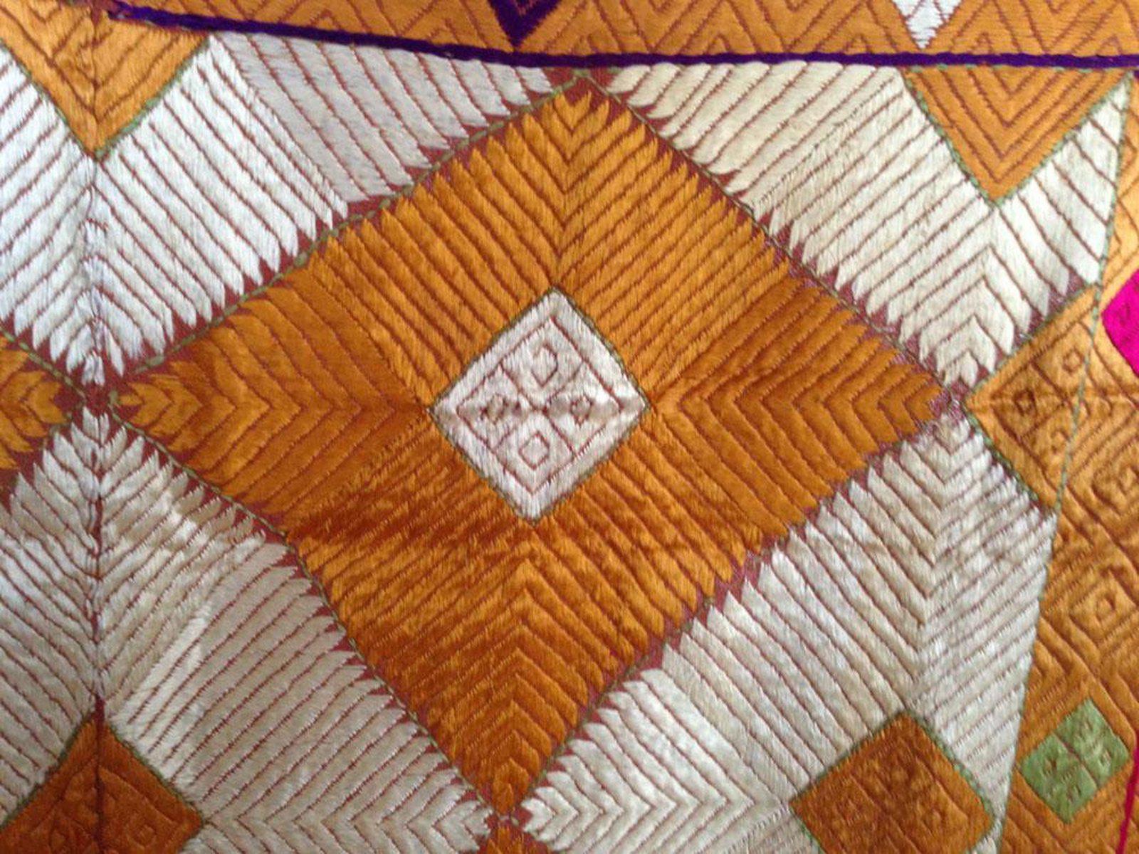 670 Patanga Bagh Phulkari Indian Textile Art Embroidery SIlk-WOVENSOULS-Antique-Vintage-Textiles-Art-Decor