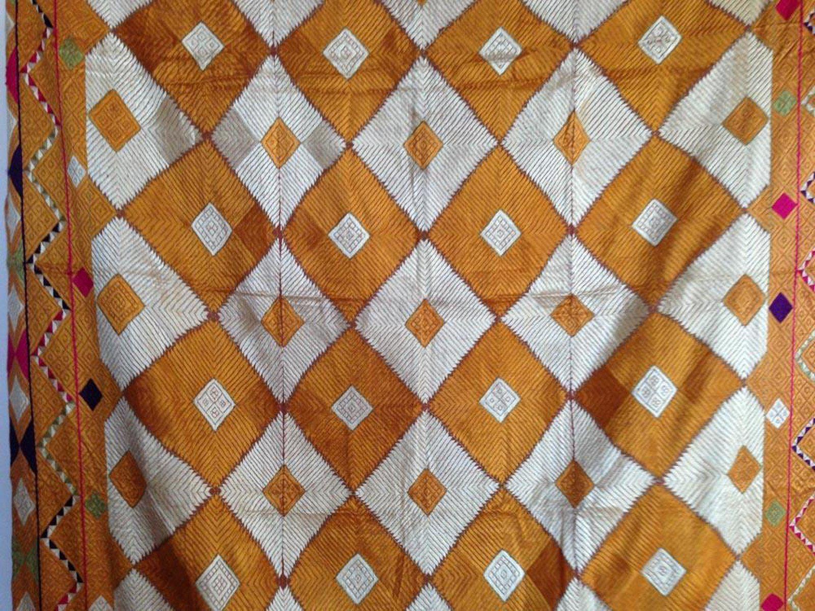 670 Patanga Bagh Phulkari Indian Textile Art Embroidery SIlk-WOVENSOULS-Antique-Vintage-Textiles-Art-Decor