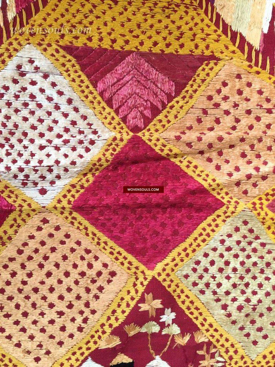 810 Darshan Dwar Phulkari Bagh textile-WOVENSOULS-Antique-Vintage-Textiles-Art-Decor