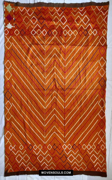 822 Phulkari Bagh - Unusual Pattern 'W' or 'M'-WOVENSOULS Antique Textiles & Art Gallery