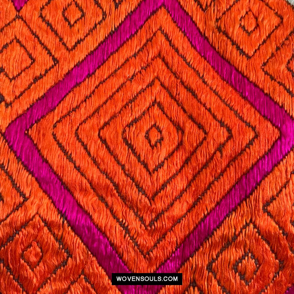 822 Phulkari Bagh - Unusual Pattern 'W' or 'M'-WOVENSOULS Antique Textiles &amp; Art Gallery