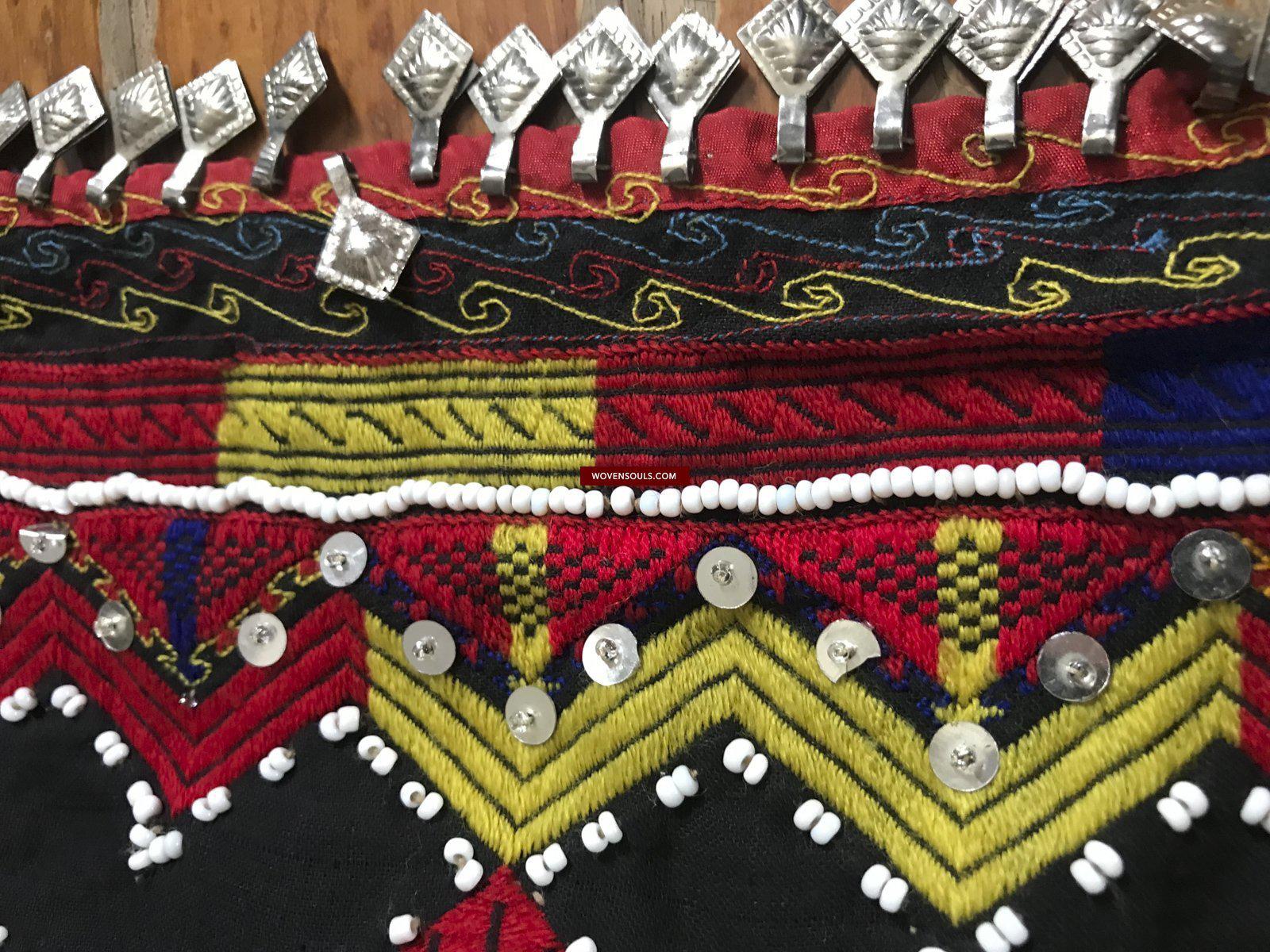 917 VINTAGE KOHISTAN BLACK SHAWL TEXTILE-WOVENSOULS-Antique-Vintage-Textiles-Art-Decor