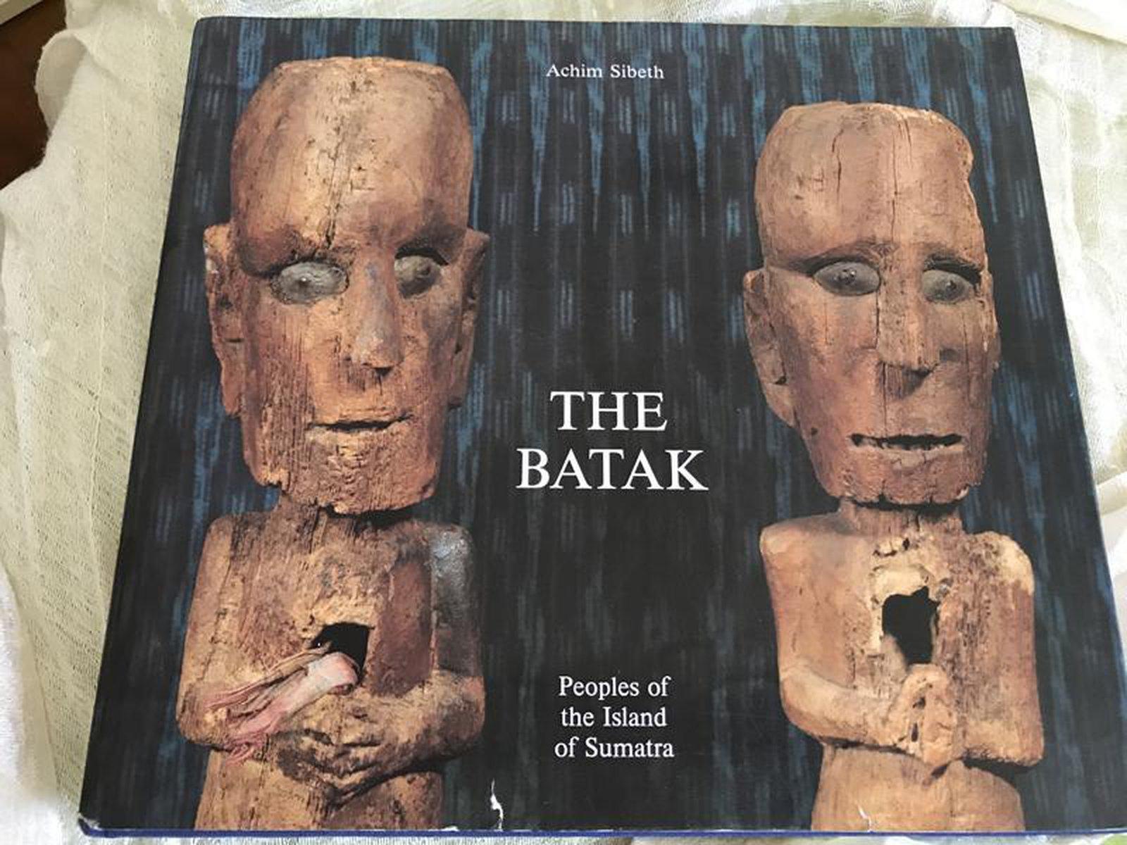 BOOK RECOMMENDATION - BATAK CULTURE-WOVENSOULS-Antique-Vintage-Textiles-Art-Decor