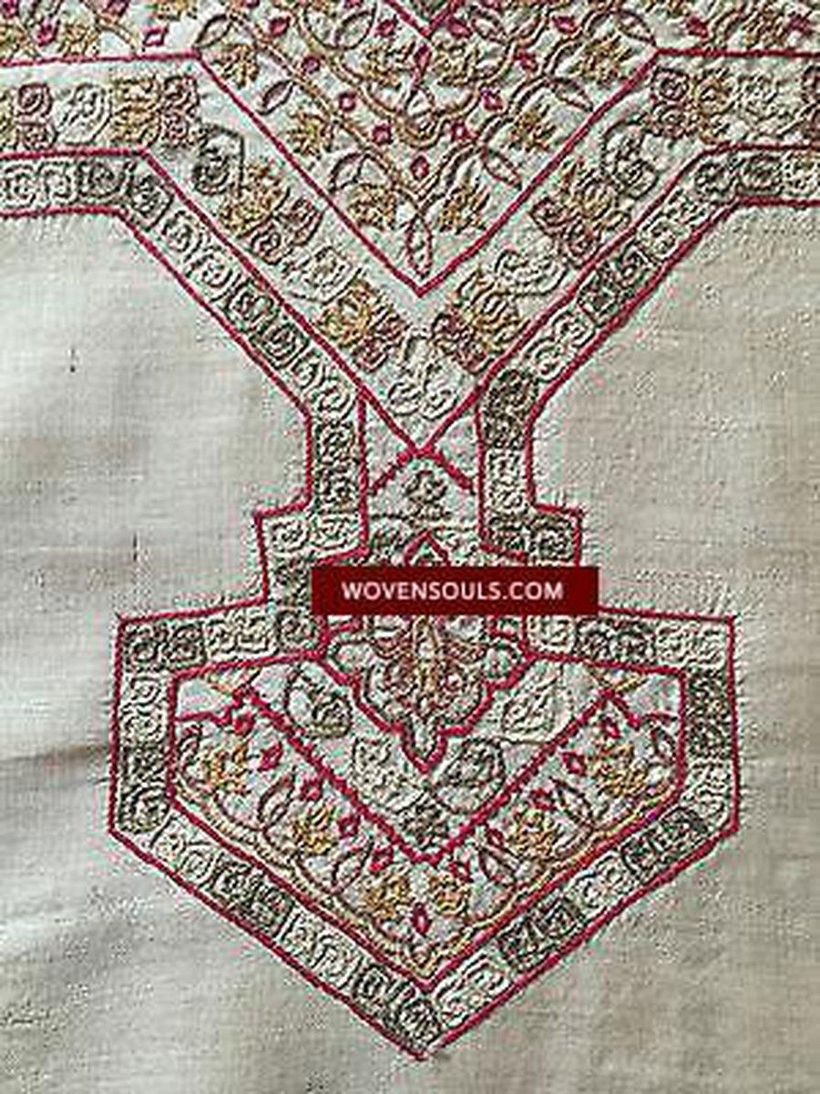 E143 VINTAGE ORISSA EMBROIDERY ON SILK HOME DECOR PANEL - NOW NO LONGER MADE-WOVENSOULS-Antique-Vintage-Textiles-Art-Decor
